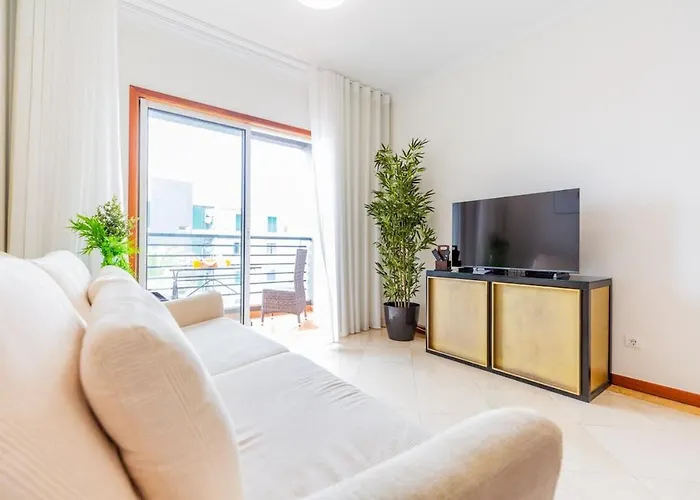 Ivory Breeze By Elysian